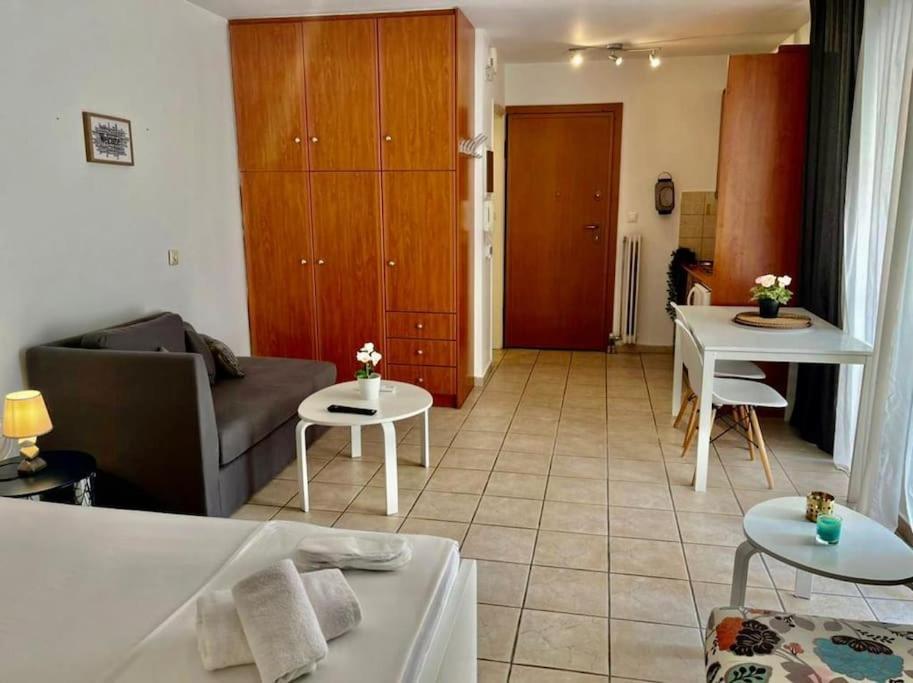 Appartement Modern Studio Large Veranda -Metro Station Suggrou à Athènes Extérieur photo