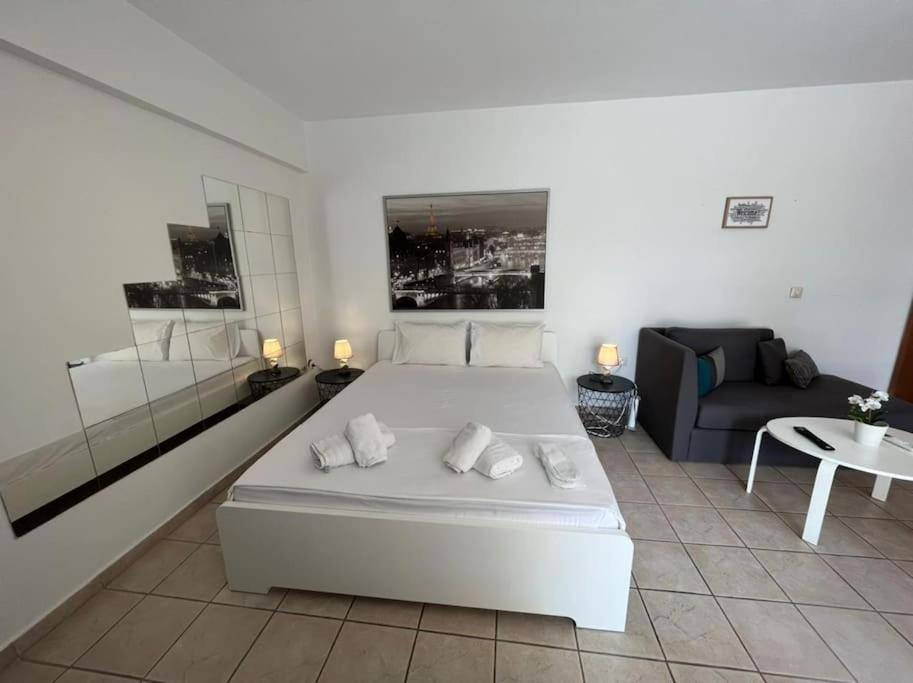 Appartement Modern Studio Large Veranda -Metro Station Suggrou à Athènes Extérieur photo