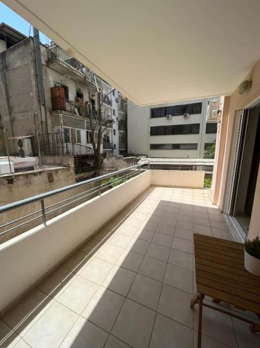 Appartement Modern Studio Large Veranda -Metro Station Suggrou à Athènes Extérieur photo